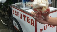 Setelah berpuasa seharian, enaknya menyantap es puter yang dingin dan legit segar. Foto: Instagram @nungkiukiu
