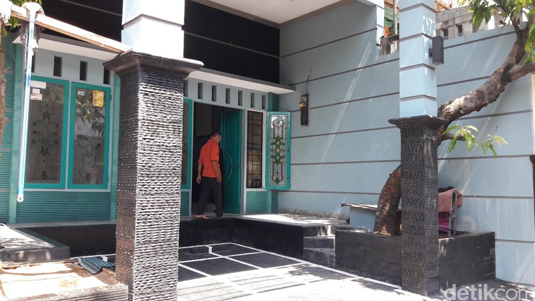Lebaran Lebih Awal, Jemaah An Nadzir dan Tetangga Saling Menghargai Lebaran Lebih Awal, Jemaah An Nadzir dan Tetangga Saling Menghargai