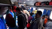 Sejak kemarin, sebanyak 80 kereta api (KA) memberangkatkan 44.850 pemudik sepanjang hari ini. Jumlah KA tersebut terdiri dari 58 KA reguler dan 22 KA tambahan.
