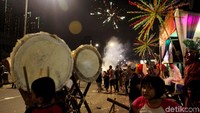 Gema bedug menghiasi jalannya pawai.