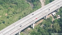 Kondisi lalu lintas yang lancar ini pun terjadi di Tol Padalarang. (Foto: Audrey Santoso/detikcom)