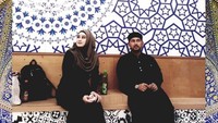 Ada beberapa foto yang diunggah memperlihatkan mereka duduk berdua. (dok. Instagram Athiyyatul_Haniyyah_real)