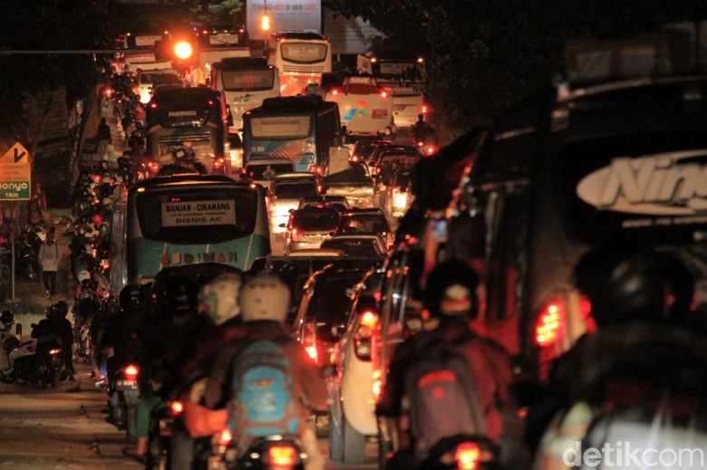 Kemenhub: Jumlah Pemudik Mobil-Motor Turun, Kecelakaan Berkurang 25% Kemenhub: Jumlah Pemudik Mobil-Motor Turun, Kecelakaan Berkurang 25%