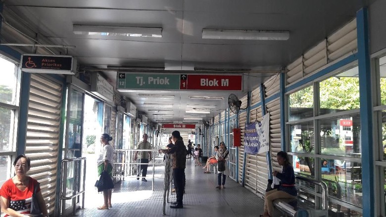 H-1 Lebaran, Blok M-Kota dengan TransJ Hanya 35 Menit H-1 Lebaran, Blok M-Kota dengan TransJ Hanya 35 Menit
