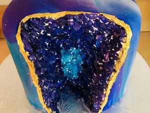 Ini Geode Cake, Cake Kristal yang Jadi Tren di Instagram