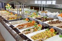 Perhatikan 5 Hal Ini Kalau Ingin Makan dengan Keluarga di Restoran Saat Lebaran
