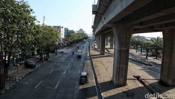 Jelang Lebaran, Tanjung Priok Sepi Kendaraan Truk Kontainer