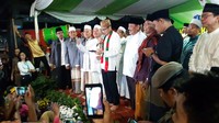 Sandiaga Uno melanjutkan kunjungan takbiran keliling untuk menyambut Hari Raya idul Fitri 1439 H. Kunjungan terakhir dilakukan di Area CNI, depan Lippo Mall, Puri Indah, Puri Kembangan, Jakarta Barat. (Foto: Marlinda Oktavia/detikcom)