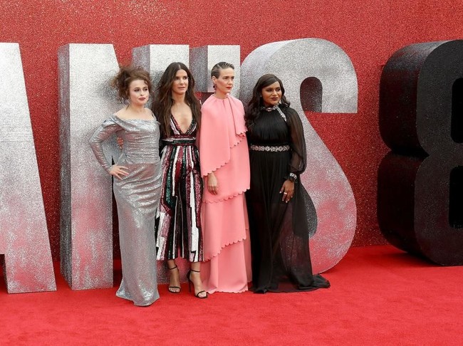Premier Oceans 8 berlangsung Rabu (13/6/2018) malam, di Cineworld Leicester Square, London, Inggris. Hampir semua pemeran utamanya menghadiri pemutaran perdana film aksi komedi tersebut. Mereka pun memberi gaya terbaiknya di karpet merah. (Foto: Tim P. Whitby/Getty Images)