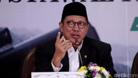 Menag menyatakan setidaknya ada 12 pengamat rukyatul hilal yang memberikan kesaksian telah melihat hilal. Di antaranya di kawasan Manado, Palu, dan Gresik.