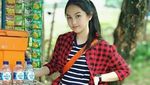 Ini Potret Cantik Aisyah Aqilah, Pacar Adik Verrel Bramasta Saat Makan