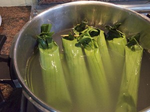 Serupa Tapi Tak Sama, Apa Bedanya Ketupat, Lontong dan Buras?