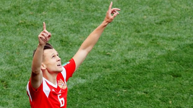  Pomme timnas Rusia Denis Cheryshev usai mencetak gol ke gawang Arab Saudi, di Luzhniki Stadium, Moskow, Rusia, 14 Juni. 