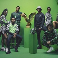 Sebelumnya kostum tim sepakbola Nigeria juga sudah mencuri perhatian. Jersey Nigeria yang dirilis Nike pada awal Juni 2018 memiliki warna yang bold dan meriah. Seperti dikutip The Sun, saat baru dirilis, jersey Nigeria ini terjual habis dalam waktu singkat. (Foto: Instagram, Dok. Nike)