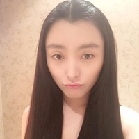 Namun kini, meski sukses menjadi kembaran Fan Bingbing, Chengxi mengklaim ia ingin diakui sebagai diri sendiri. Foto: Dok. Weibo