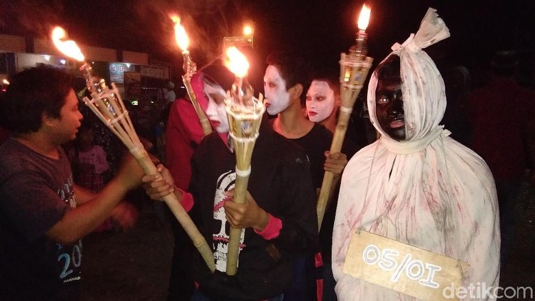 9000 Koleksi Hantu Pocong Keliling Terbaik