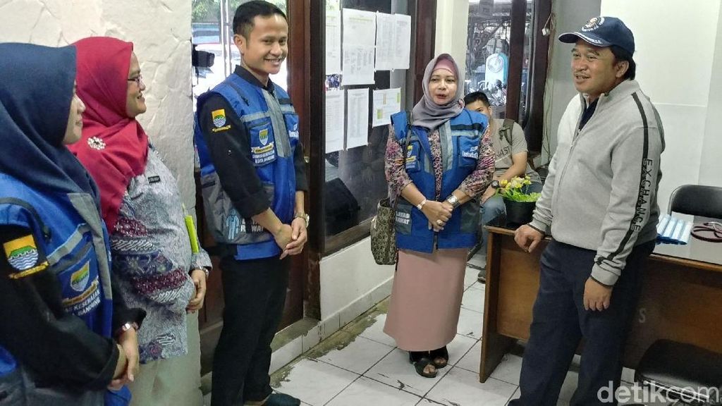 Pesan Pjs Wali Kota Bandung untuk Warga dan Petugas Posko Mudik Pesan Pjs Wali Kota Bandung untuk Warga dan Petugas Posko Mudik