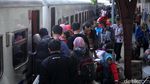 Suasana Stasiun Senen H-1 Lebaran