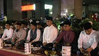 Gubernur DKI Jakarta Anies Baswedan menghadiri acara takbiran di Kantor Wali Kota Jakarta Selatan. Anies merasa senang karena takbiran tahun 2018 ini merupakan yang pertama sebagai Gubernur DKI. (Foto: Mochamad Zhacky-detikcom)