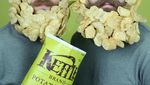 Waduh! 10 Makanan Ini Sengaja Ditempel di Jenggot Dua Pria Ini