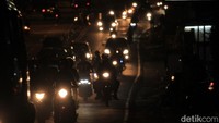 Terlihat beberapa kendaraan pemudik melalui jalur Nagreg.