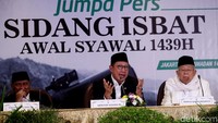 Hal itu sebagaimana diatur di dalam Fatwa Majelis Ulama Indonesia Nomor 2 Tahun 2004 tentang Penetapan Awal Ramadan, Syawal, dan Dzulhijjah.