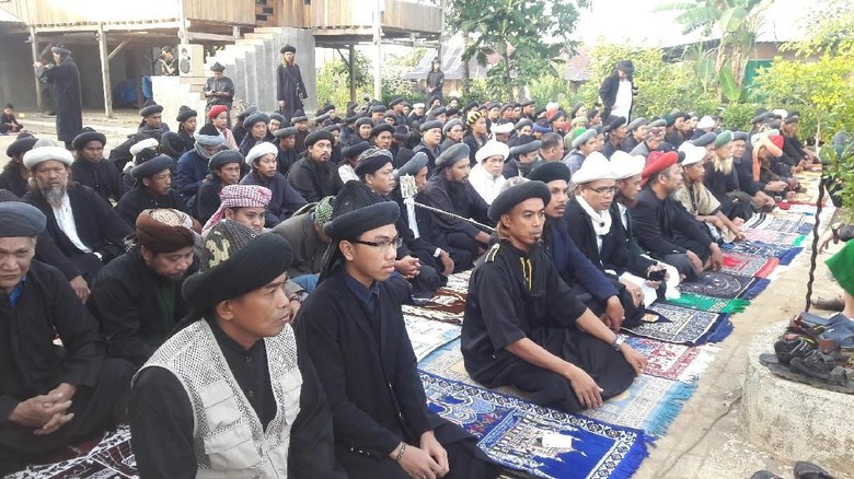 Jemaah An Nadzir Gowa Gelar Salat Id Hari Ini Jemaah An Nadzir Gowa Gelar Salat Id Hari Ini