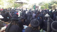 Jemaah An Nadzir yang menggelar salat Id hari ini, Kamis (14/6/2018), berada di Kelurahan Romanglompoa, Kecamatan Bontomarannu, Kabupaten Gowa, Sulawesi Selatan.  (Foto: Yahya Maulana/detikcom)