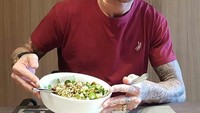  Makan siang Sergio Ramos begini nih. Sehat ya? Foto: Instagram @sergioramos