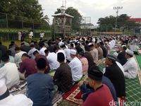 Salat Id di Lapangan Karebosi Makassar Hanya 1 Kali Takbir