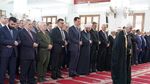 Potret Khusyuknya Salat Id dari Irak Hingga Afghanistan
