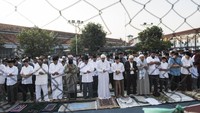 Momen salat Id di Lapas Sukamiskin Bandung (Foto: Dok. ANTARA FOTO/M Agung Rajasa)