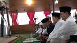 Foto: Suasana Prabowo Lebaran Bareng Warga di Hambalang