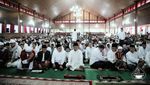Foto: Suasana Prabowo Lebaran Bareng Warga di Hambalang