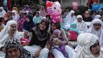 Anak-anak dan Keceriaan Salat Id di Pelabuhan Sunda Kelapa