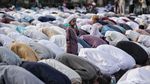Suasana Salat Id di Pelabuhan Sunda Kelapa