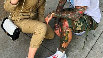 Ini bersama sang tunangan, penyanyi rap Italia bernama Fedez. Foto: Instagram