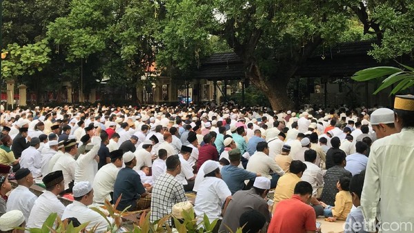 Foto: Suasana Salat Idul Fitri 1439 H di Masjid Sunda Kelapa