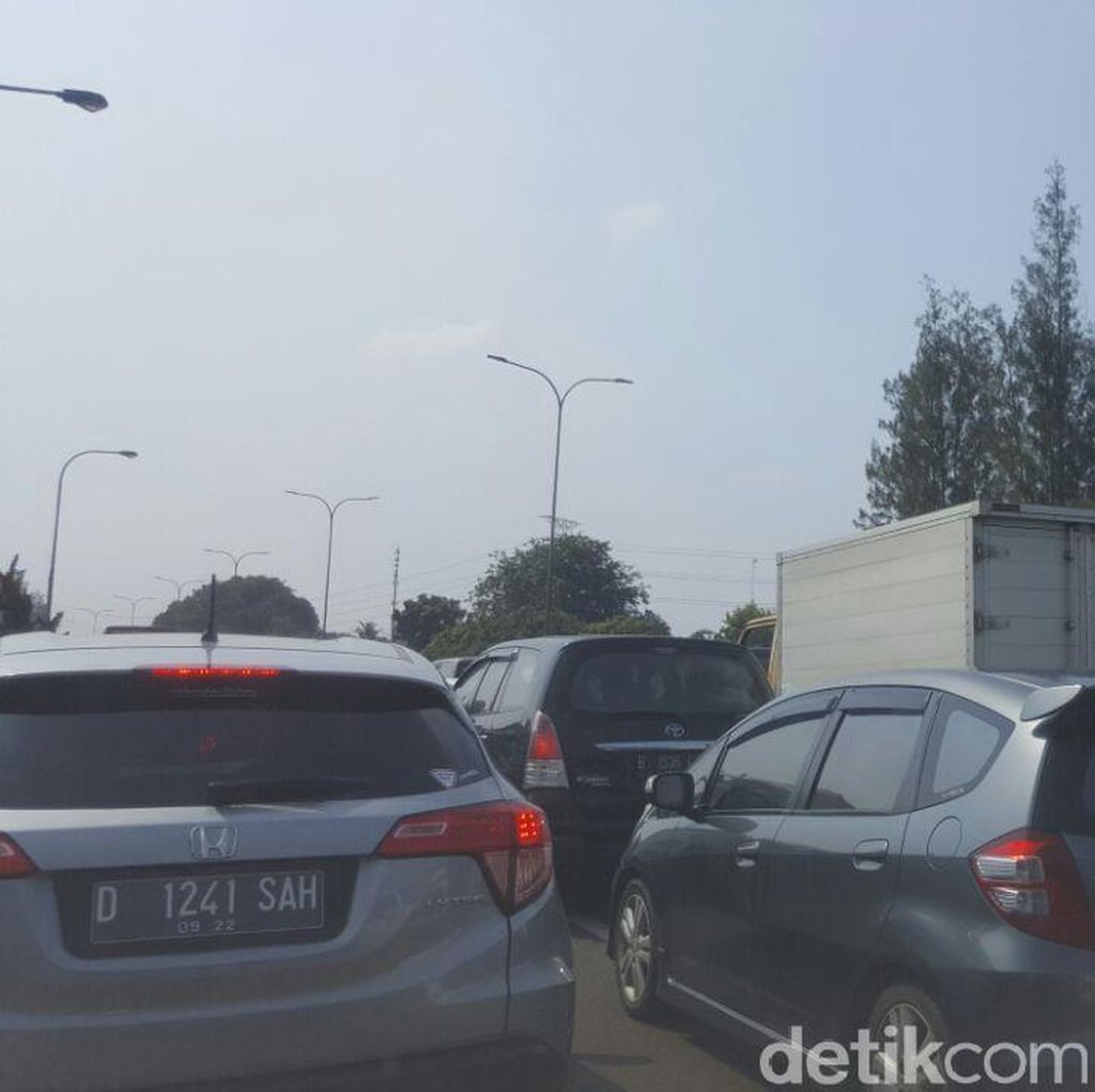 Tol JORR Ramp 3 Cikunir Buka Tutup, Lalin Dialihkan ke Kalimalang