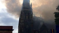 Dikutip dari BBC, Sabtu (16/6/2018), lebih dari 40 orang harus dievakuasi dampak kebakaran yang terjadi pada Jumat (15/6) petang itu.  (Foto: Dok. Marcus Hughes/Wales Online)