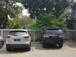Mobil Kayak Gini Nih yang Bikin Sempit Parkiran