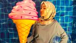 Makin Cantik Saat Berhijab, Intip 10 Gaya Kulineran Ratna Galih