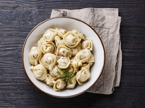 Ini 6 Makanan Lezat dari Rusia yang Perlu Dicicipi Penggemar Bola