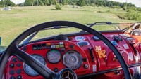 Dijuluki Bombero (bahasa Spanyol untuk “petugas pemadam kebakaran), proses permak truk pemadam kebakaran itu butuh waktu sekitar satu tahun. Istimewa/Inhabitat.