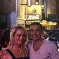 Pemain andalan Australia Tim Cahill menikahi Rebekah di tahun 2010. Tim dan Rebekah memiliki empat anak. (Foto: Instagram)