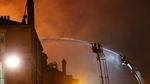 Foto: Kobaran Api yang Bakar Sekolah Seni Ternama di Glasgow