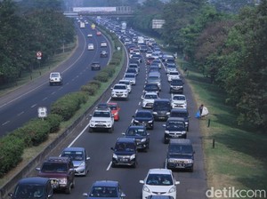 Berebut Manfaat Tol Cigatas