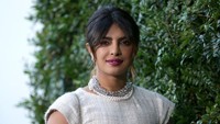 Ternyata ada rahasia di balik penampilan fresh Priyanka Chopra di depan kamera. Foto: (Foto: Rich Fury/Getty Images)