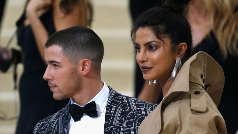 Priyanka Chopra Follow Instagram Ayah Nick Jonas, Makin Serius? Priyanka Chopra Follow Instagram Ayah Nick Jonas, Makin Serius?
