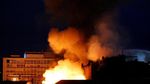 Foto: Kobaran Api yang Bakar Sekolah Seni Ternama di Glasgow